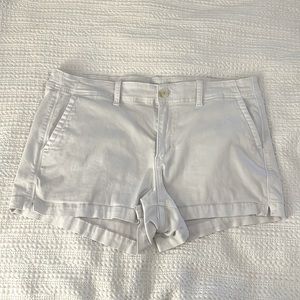 American Eagle White Shorts (16)